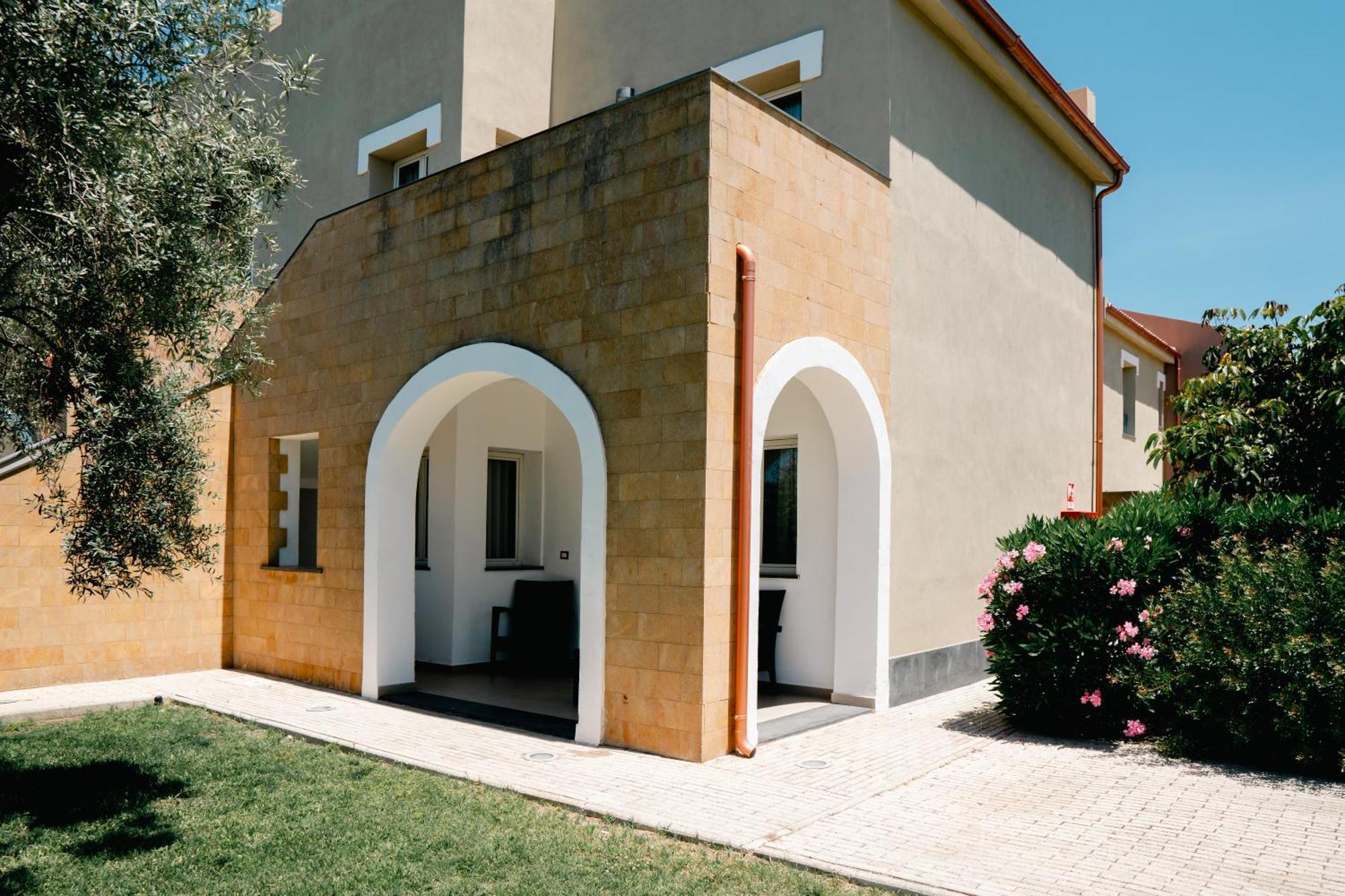 Residence Archimede Fanusa Luaran gambar